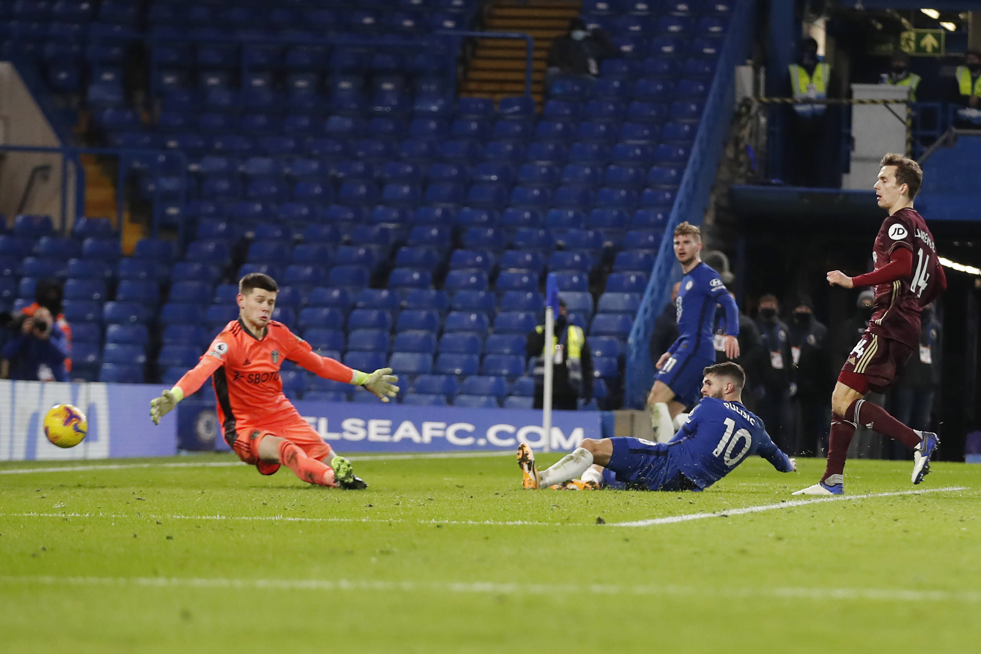 移到另一侧 移到另一侧