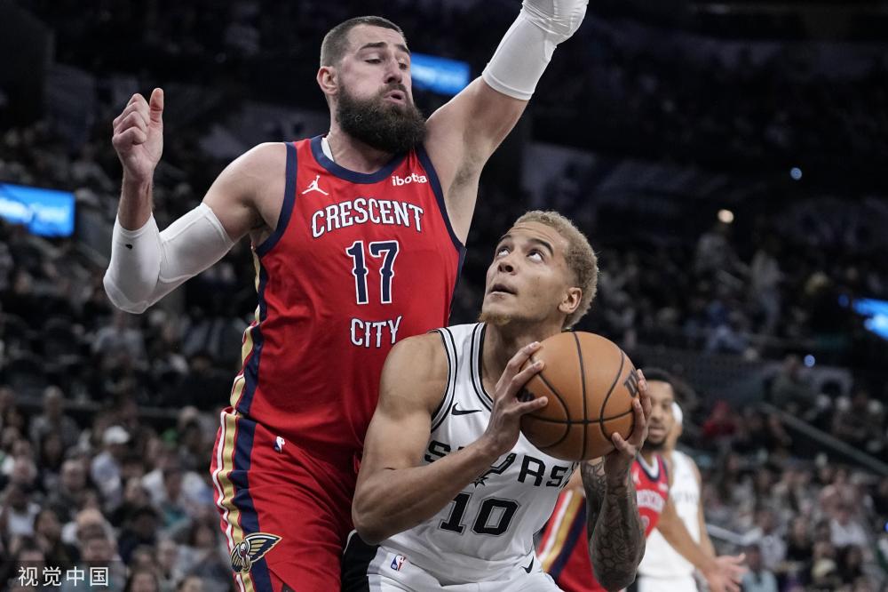 美总统特朗普证实乌总统将于28日访美签署稀土相关协议.